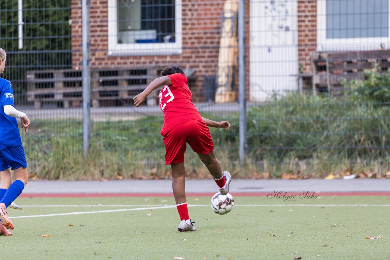 Bild 215 - wCJ Eimsbuettler TV - FC Rosengarten : Ergebnis: 2:0